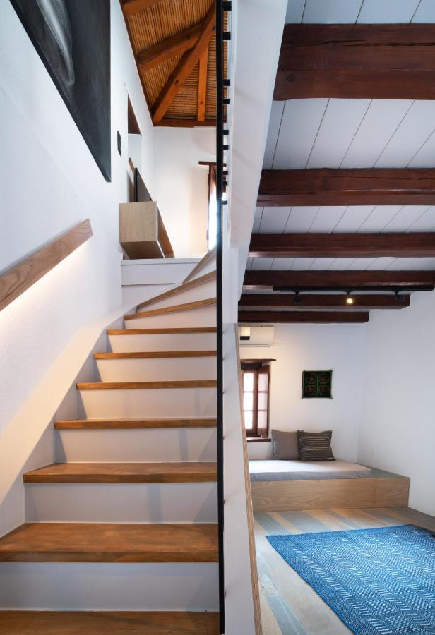 Kalnterimi Guesthouses โมเน็มวาซี ภายนอก รูปภาพ